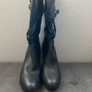 Brand New UGG Caroline Leather Tall Heel boot